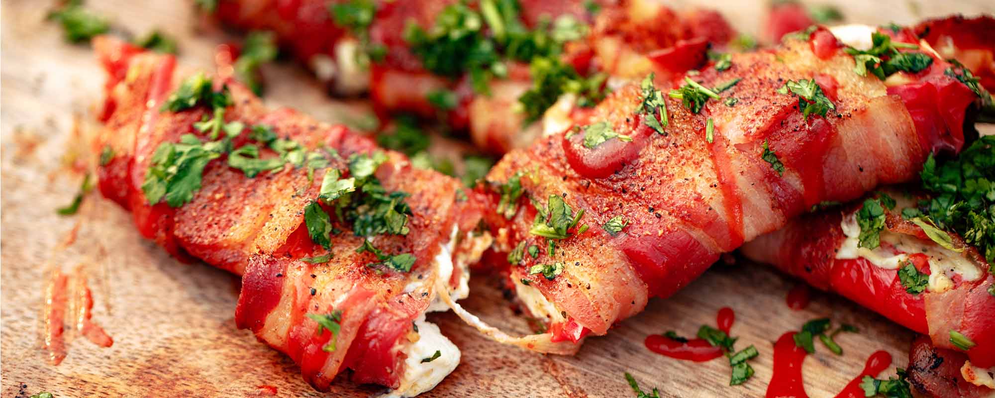 Chili bacon poppers